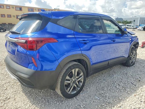 2022 KIA SELTOS LX
