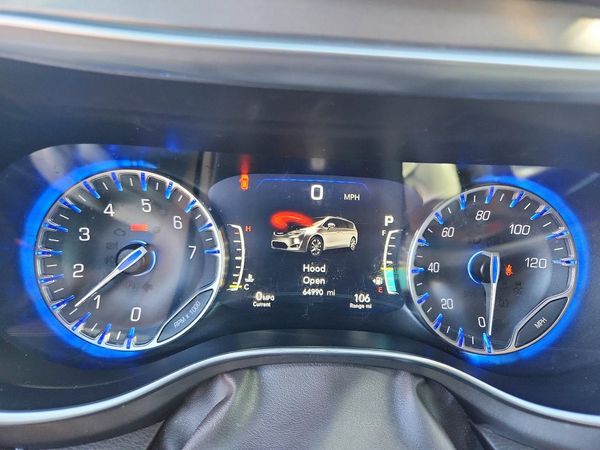 2017 CHRYSLER PACIFICA