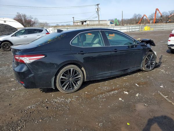 2020 TOYOTA CAMRY