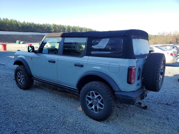 2022 FORD BRONCO