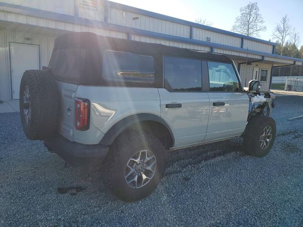2022 FORD BRONCO