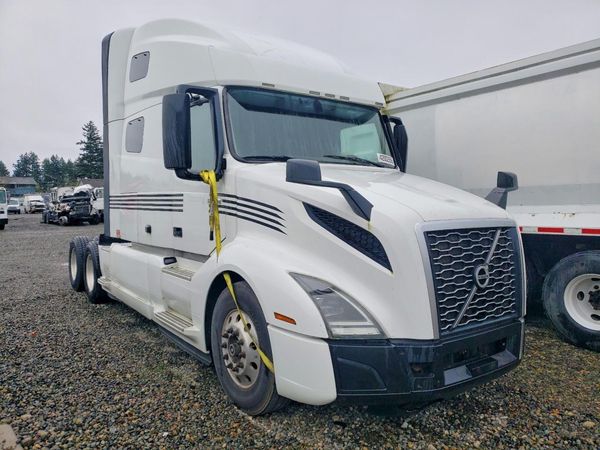 2019 VOLVO VN