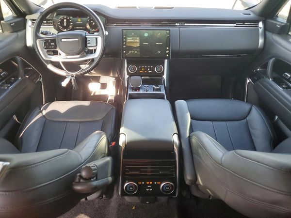 2023 LAND ROVER RANGE ROVER SE