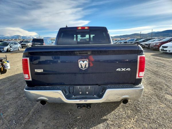 2018 RAM 1500 BIG HORN CREW C Laramie