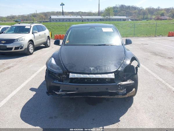2024 TESLA MODEL Y RWD