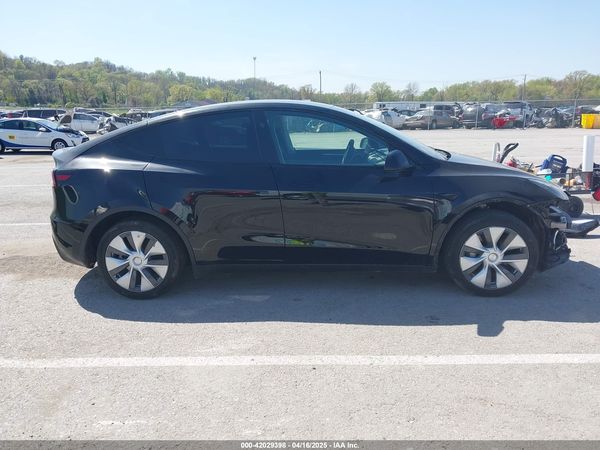 2024 TESLA MODEL Y RWD