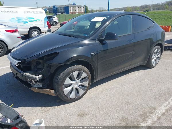2024 TESLA MODEL Y RWD