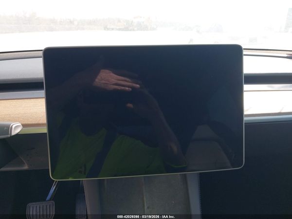 2024 TESLA MODEL Y RWD