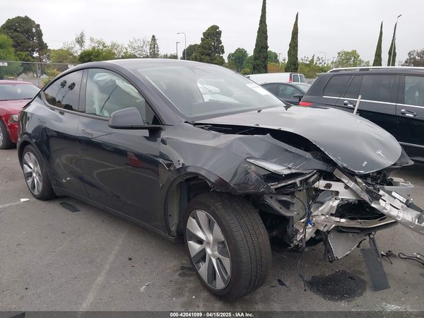 2024 TESLA MODEL Y RWD