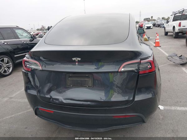 2024 TESLA MODEL Y RWD