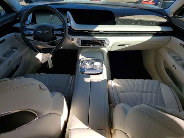 2023 GENESIS G90