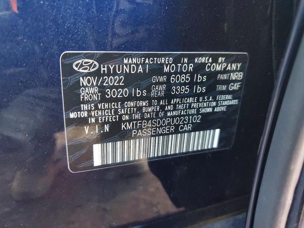 2023 GENESIS G90