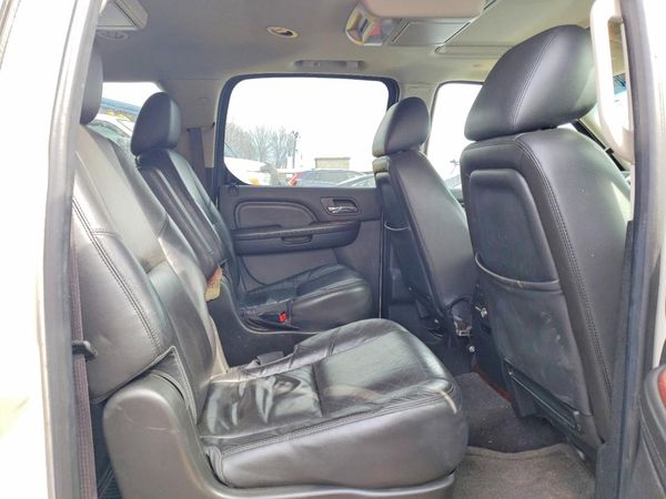 2013 CADILLAC ESCALADE ESV Premium