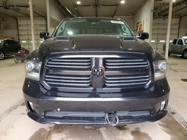 2015 RAM 1500 Sport
