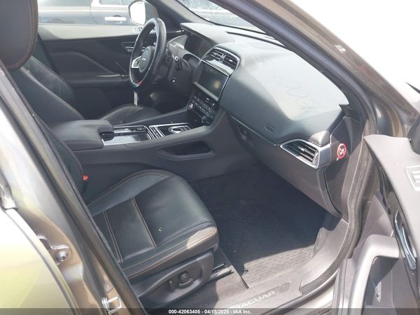 2018 JAGUAR F-PACE 25T PRESTIGE