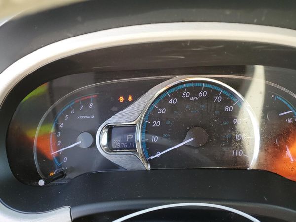 2012 TOYOTA SIENNA