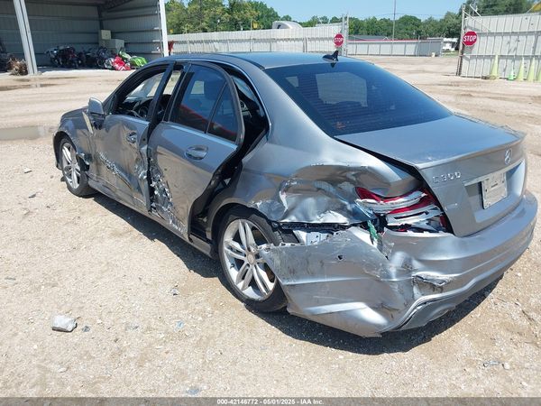 2013 MERCEDES-BENZ C 300