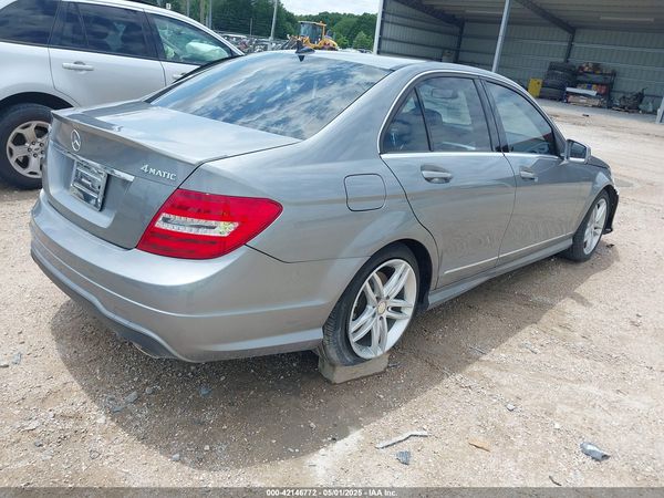 2013 MERCEDES-BENZ C 300