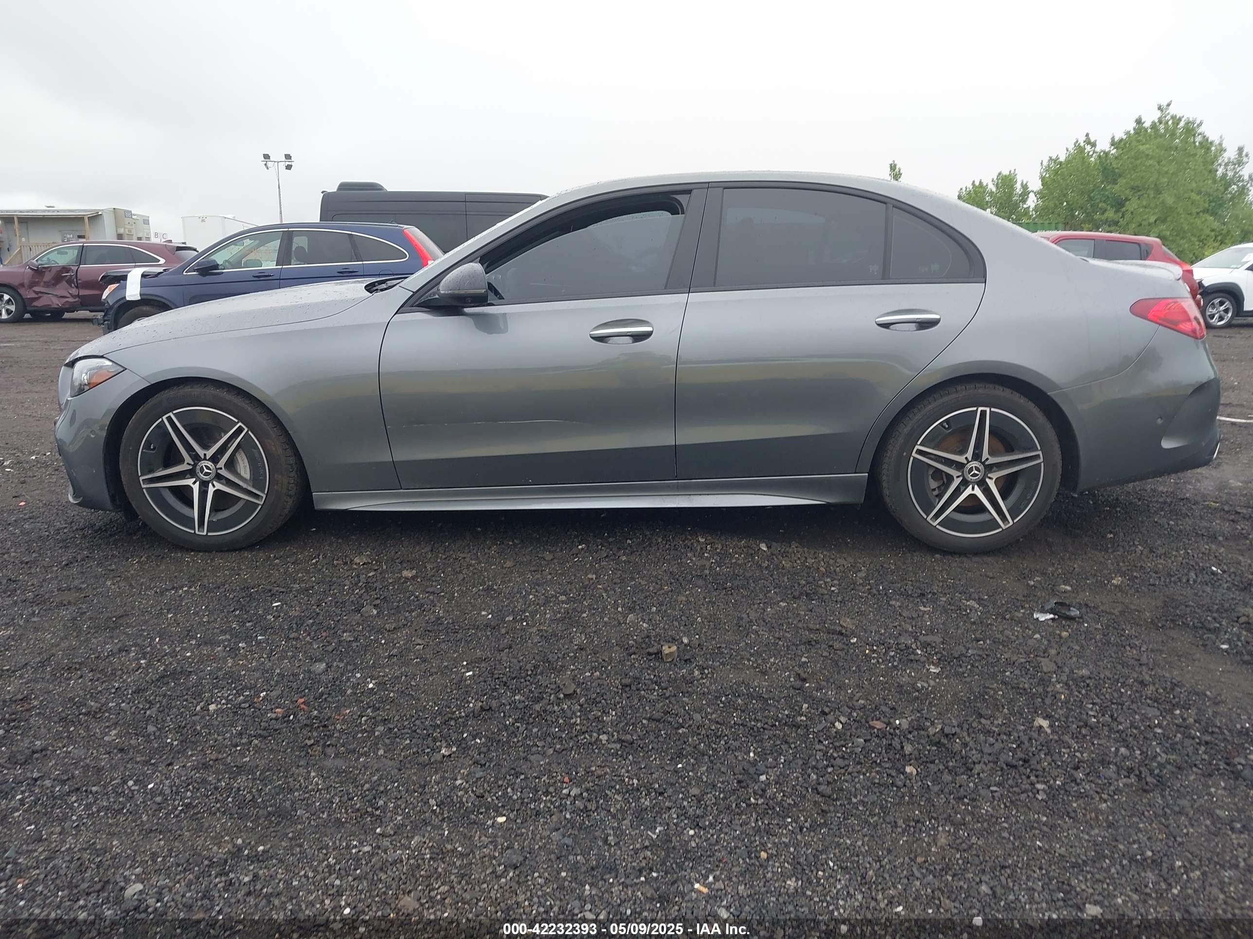 2024 MERCEDES-BENZ C 300