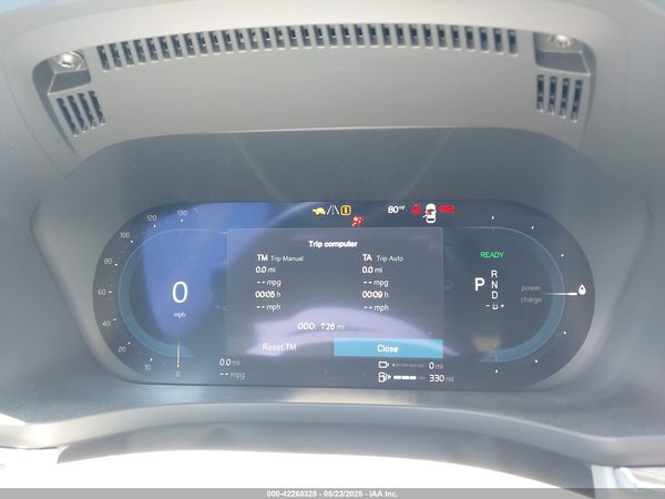 2025 VOLVO XC60 PLUG-IN HYBRID T8 PLUS