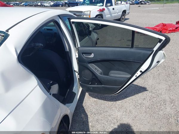 2017 KIA FORTE LX