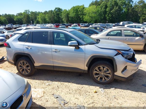 2024 TOYOTA RAV4 HYBRID XLE PREMIUM