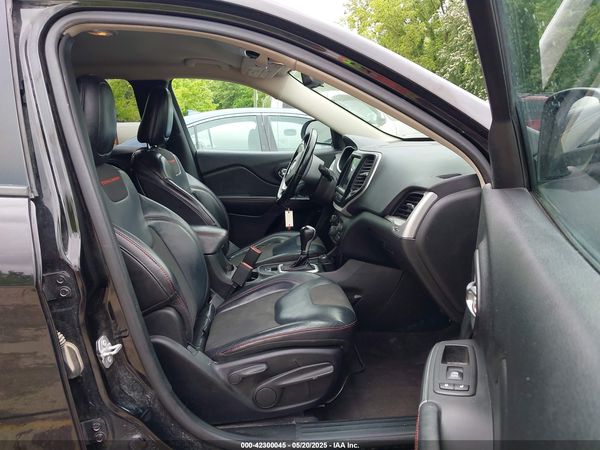 2017 JEEP CHEROKEE TRAILHAWK 4X4