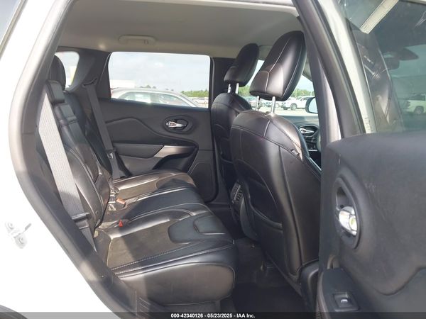 2019 JEEP CHEROKEE LATITUDE PLUS FWD