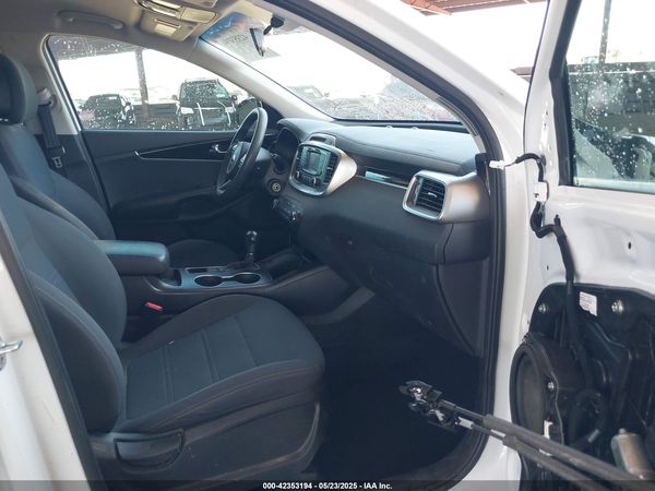 2016 KIA SORENTO 2.4L LX
