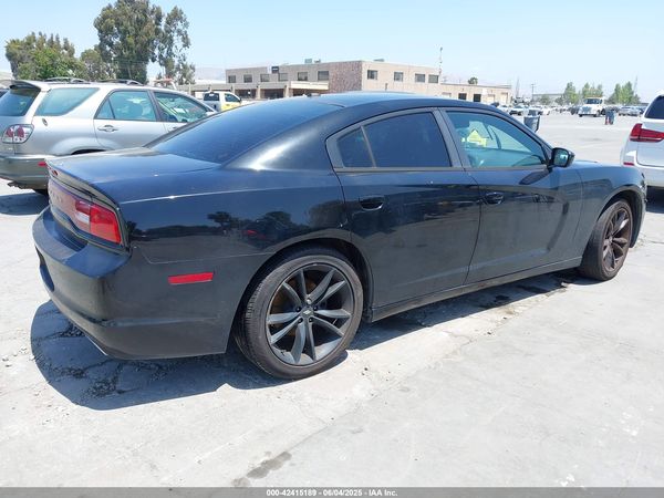 2013 DODGE CHARGER SXT
