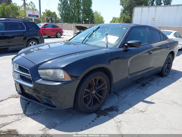 2013 DODGE CHARGER SXT