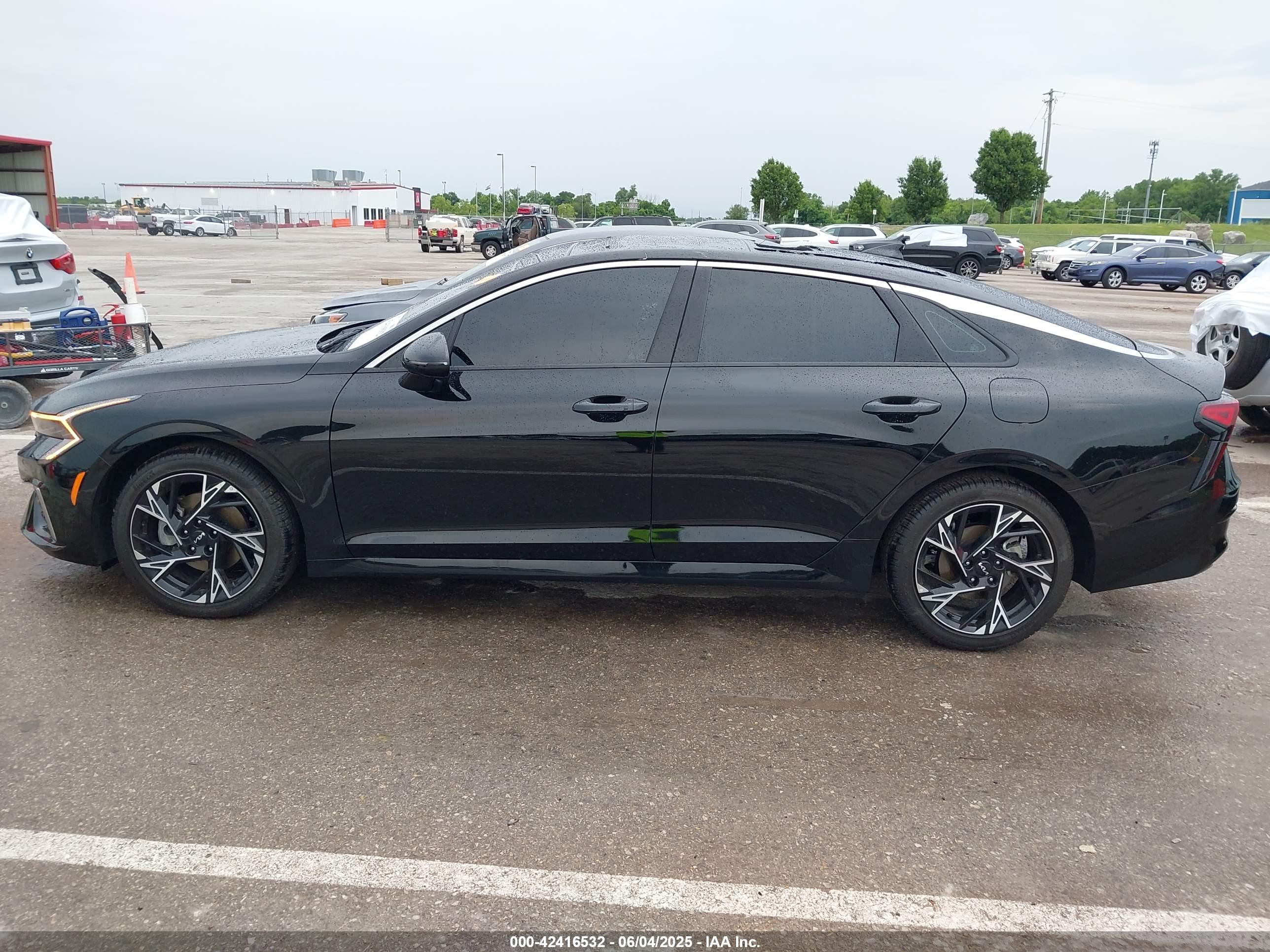 2025 KIA K5 GT-LINE
