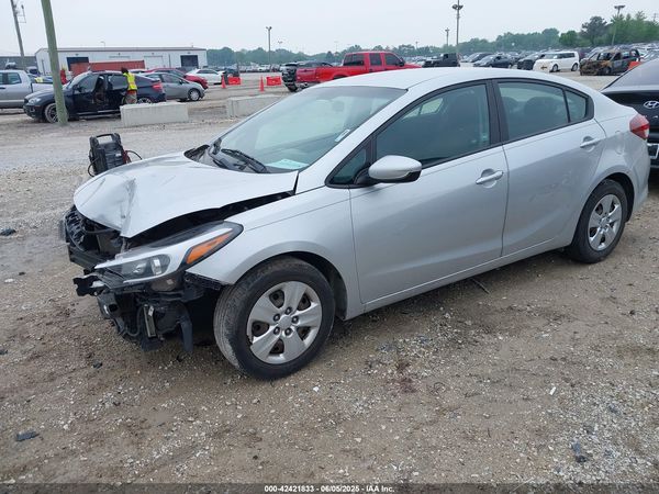 2017 KIA FORTE LX