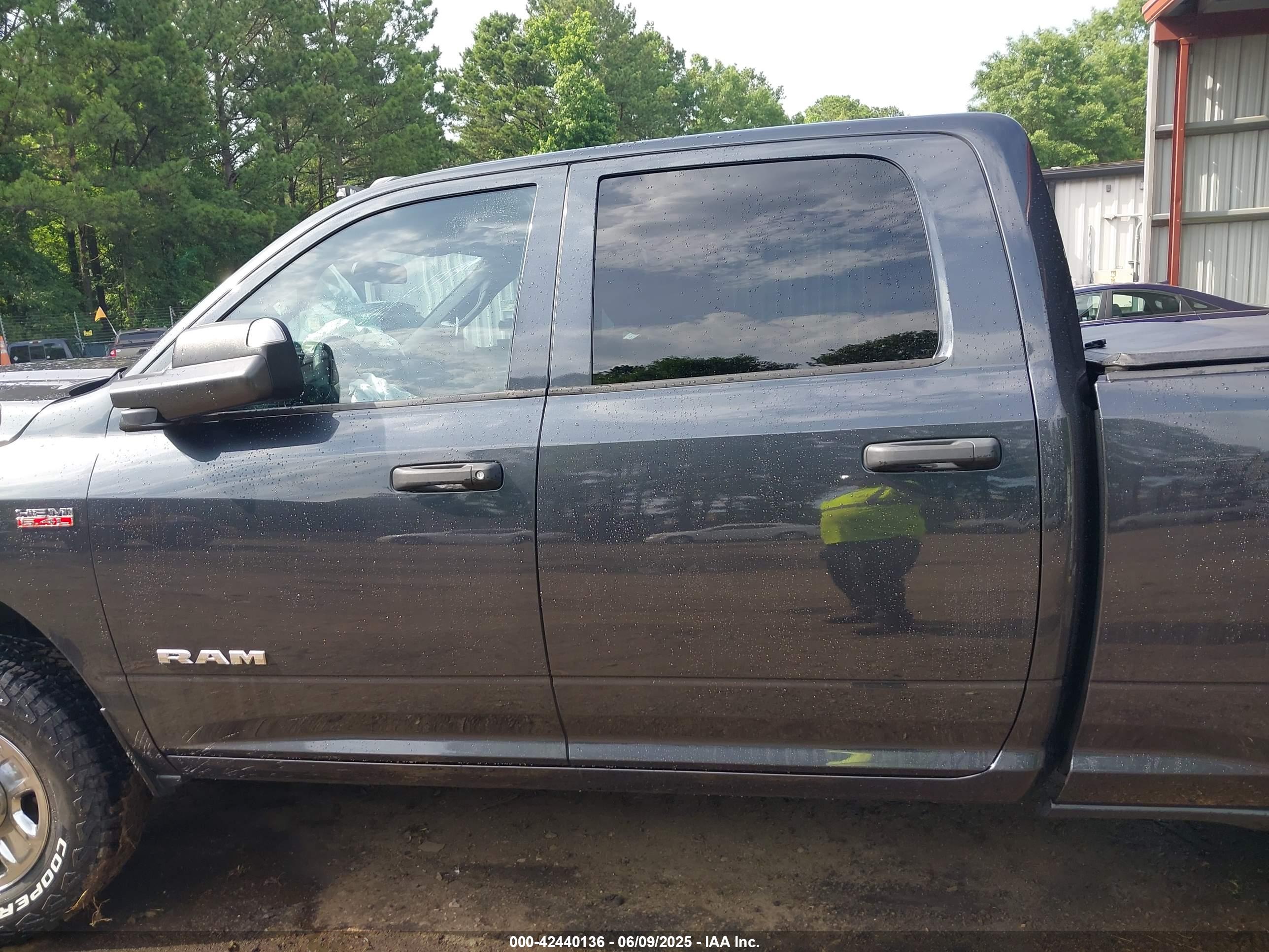 2021 RAM 2500 TRADESMAN  4X4 6'4 BOX