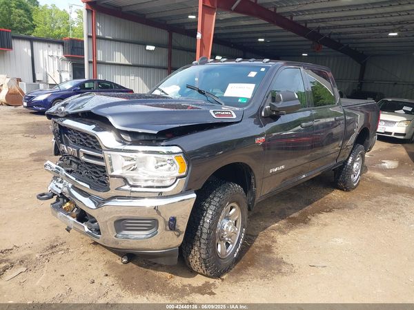 2021 RAM 2500 TRADESMAN  4X4 6'4 BOX