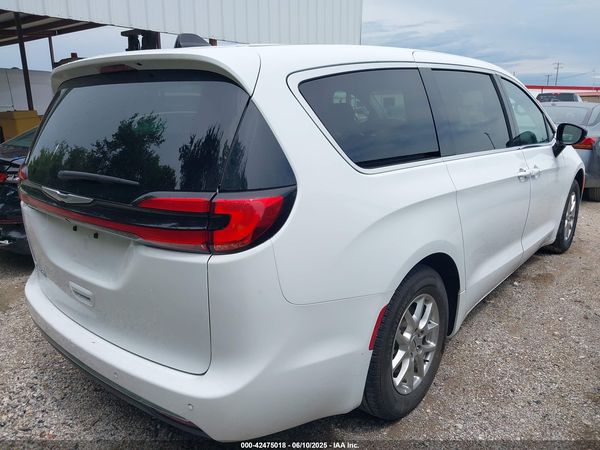 2024 CHRYSLER PACIFICA — I4
