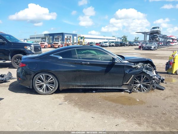 2021 INFINITI Q60 LUXE
