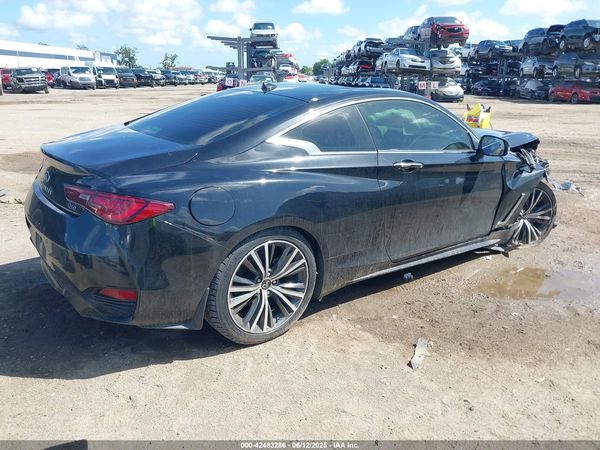 2021 INFINITI Q60 LUXE