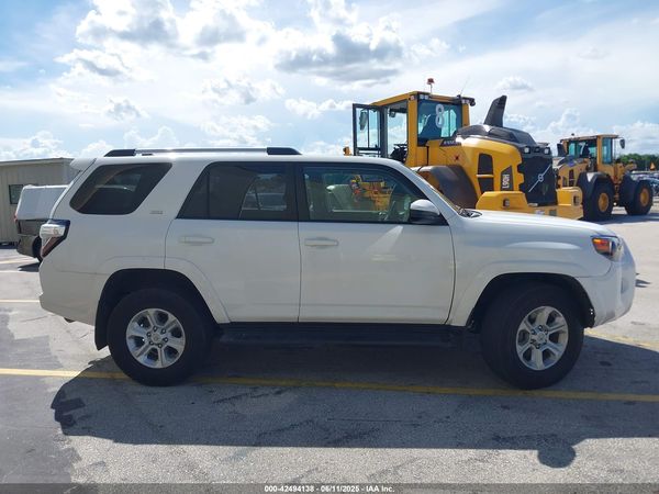 2021 TOYOTA 4RUNNER SR5