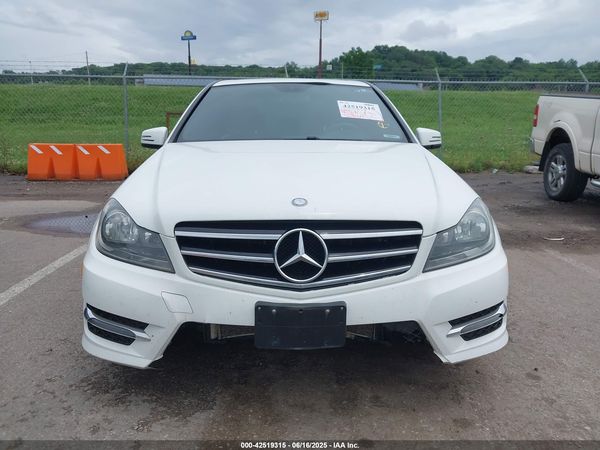 2014 MERCEDES-BENZ C 300