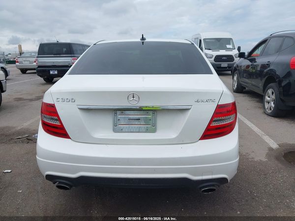 2014 MERCEDES-BENZ C 300