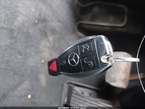 2013 MERCEDES-BENZ C 250 LUXURY/SPORT