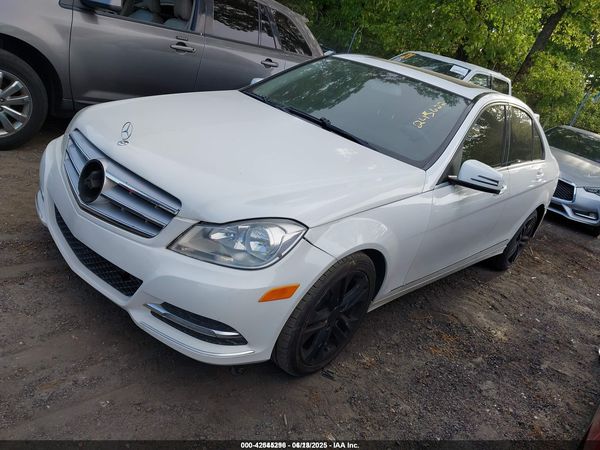 2013 MERCEDES-BENZ C 250 LUXURY/SPORT
