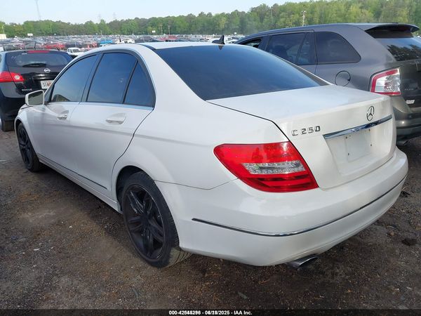 2013 MERCEDES-BENZ C 250 LUXURY/SPORT