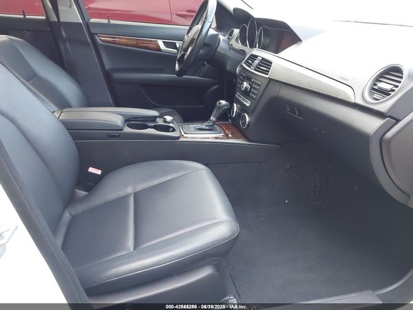 2013 MERCEDES-BENZ C 250 LUXURY/SPORT