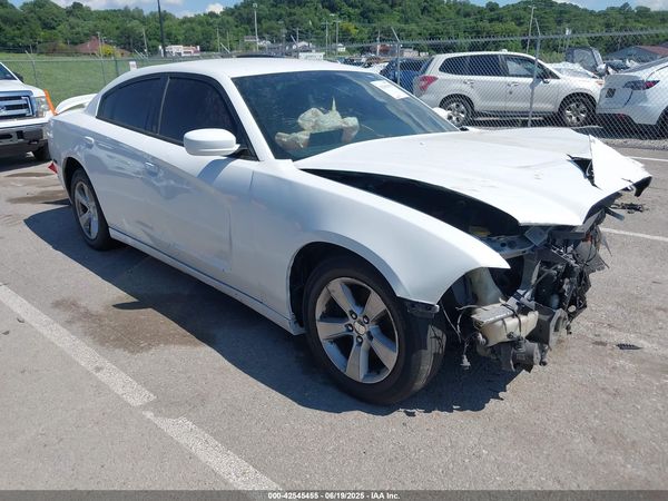 2014 DODGE CHARGER SE