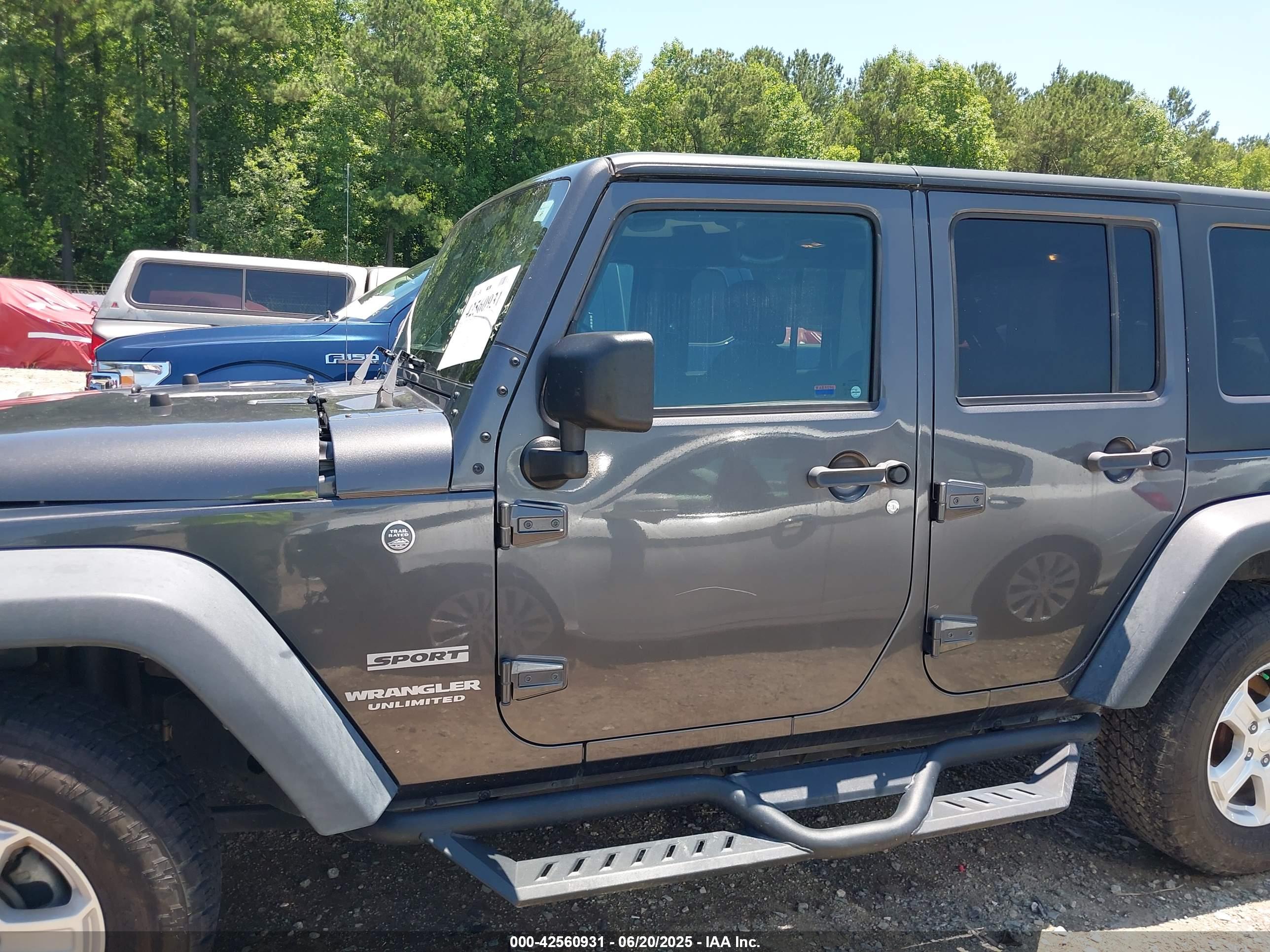 2017 JEEP WRANGLER UNLIMITED SPORT 4X4