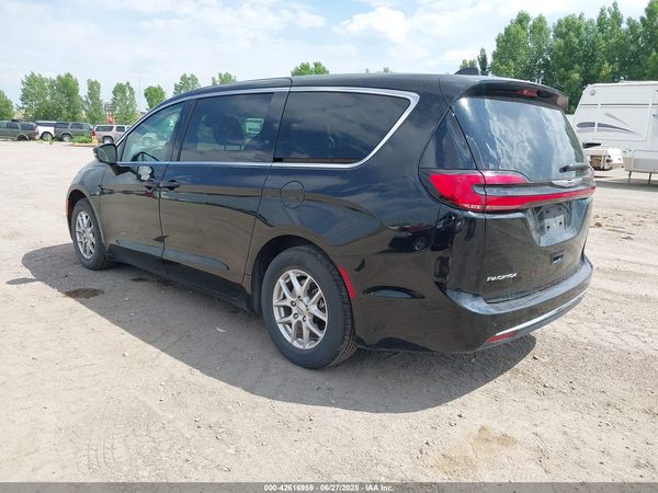 2024 CHRYSLER PACIFICA TOURING L — I3