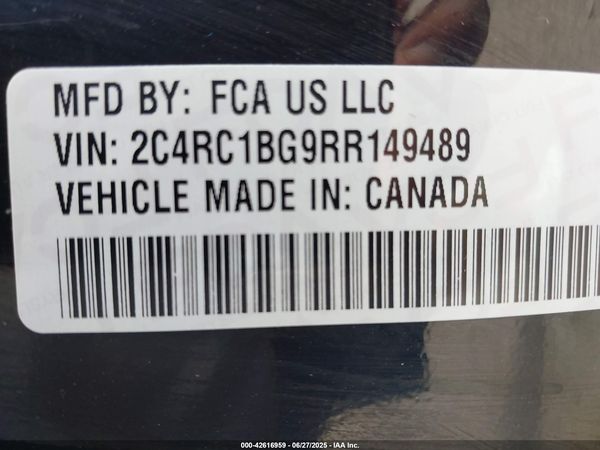 2024 CHRYSLER PACIFICA TOURING L — I9
