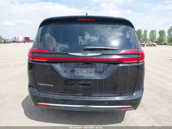 2024 CHRYSLER PACIFICA TOURING L — I119